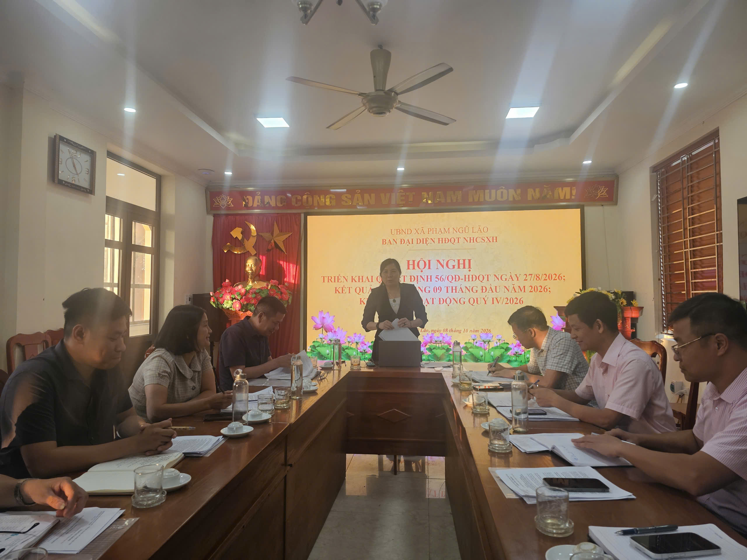 BAN ĐẠI DIỆN HỘI ĐỒNG QUẢN TRỊ NHCSXH XÃ PHẠM NGŨ LÃO HỌP TRIỂN KHAI QUYẾT ĐỊNH SỐ 56/QĐ-HĐQT, ĐÁNH GIÁ KẾT QUẢ HOẠT ĐỘNG 9 THÁNG ĐẦU NĂM VÀ TRIỂN KHAI NHIỆM VỤ QUÝ IV NĂM 2026